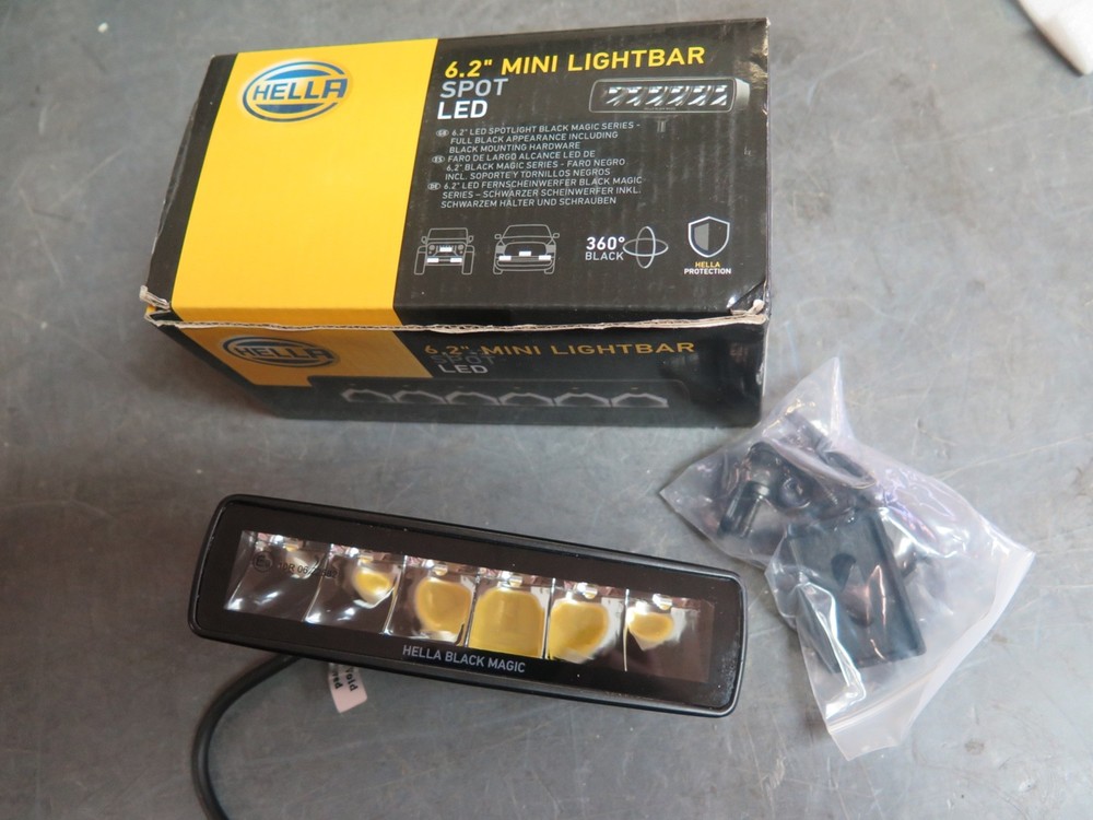 Auxiliary Light Hella 358176221 (2C1-2)