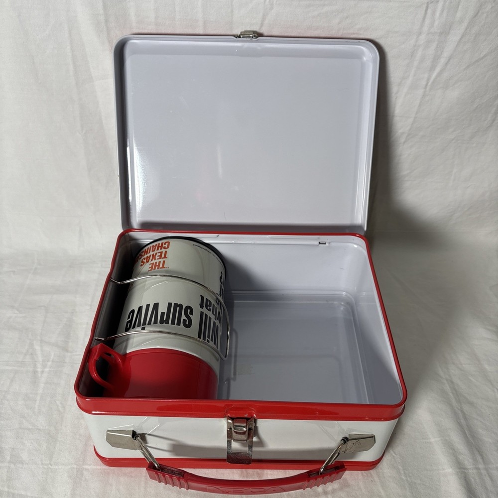 TEXAS CHAINSAW MASSACRE LUNCHBOX w/ THERMOS!