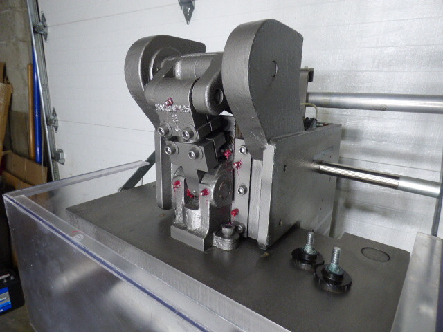 7 TON KNUCKLE PRESS PNEUMATIC