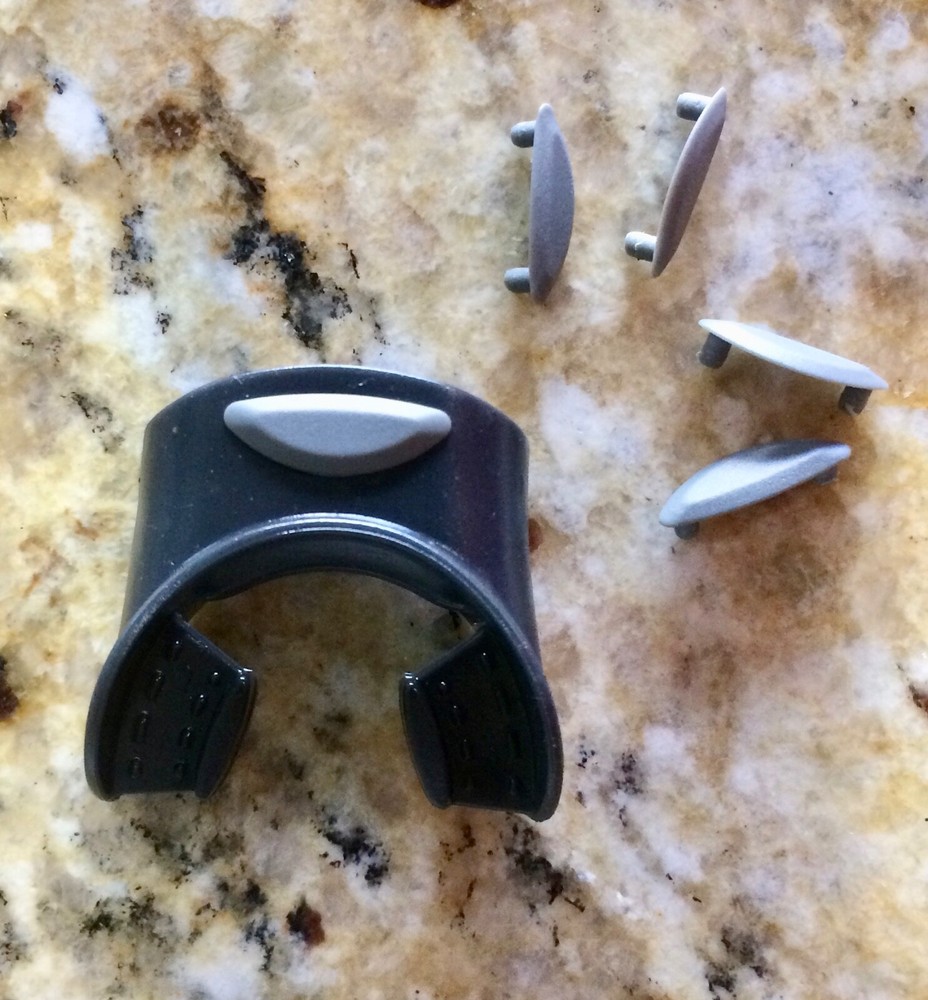 MOUTHPIECE REPLACEMENT PINS, FOR SCUBAPRO AIR-2.