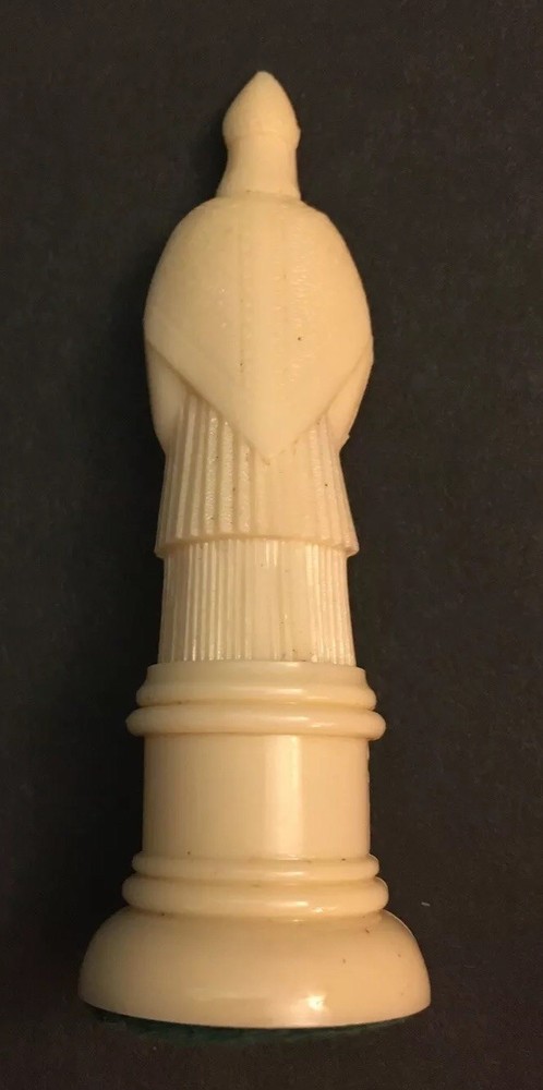 1947 KINGSWAY Chess ~ White Bishop~ Felt Bottom ~ Replacement Piece (FREE SHIP.)