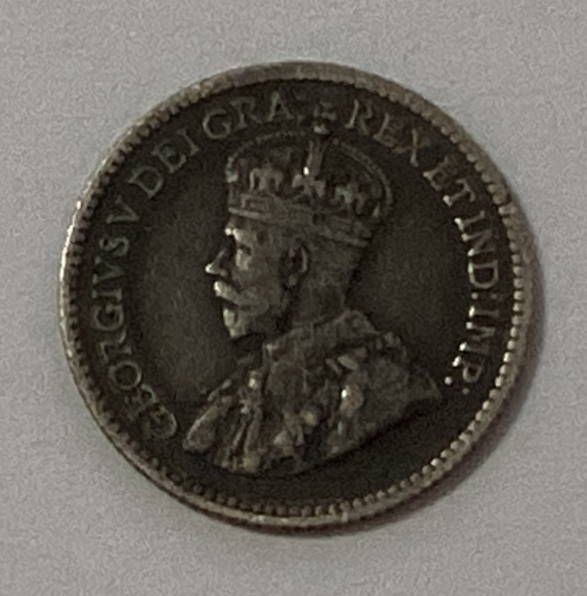 1913 Canada 10 Cents Silver Coin
