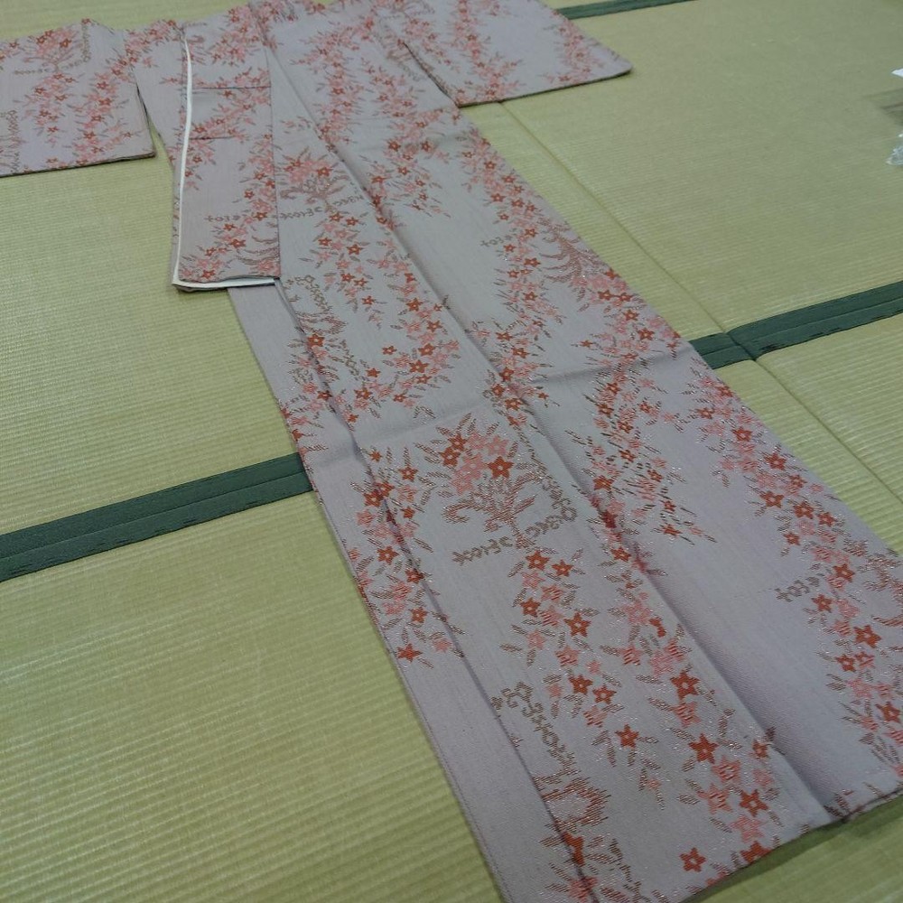 Bespoke genuine antique sewing wool small pattern single garment basting