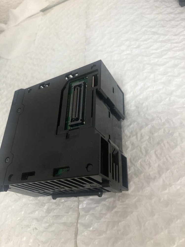 KEYENCE KV-XH16ML PLC Controller Module 2021 Model Guaranteed USED