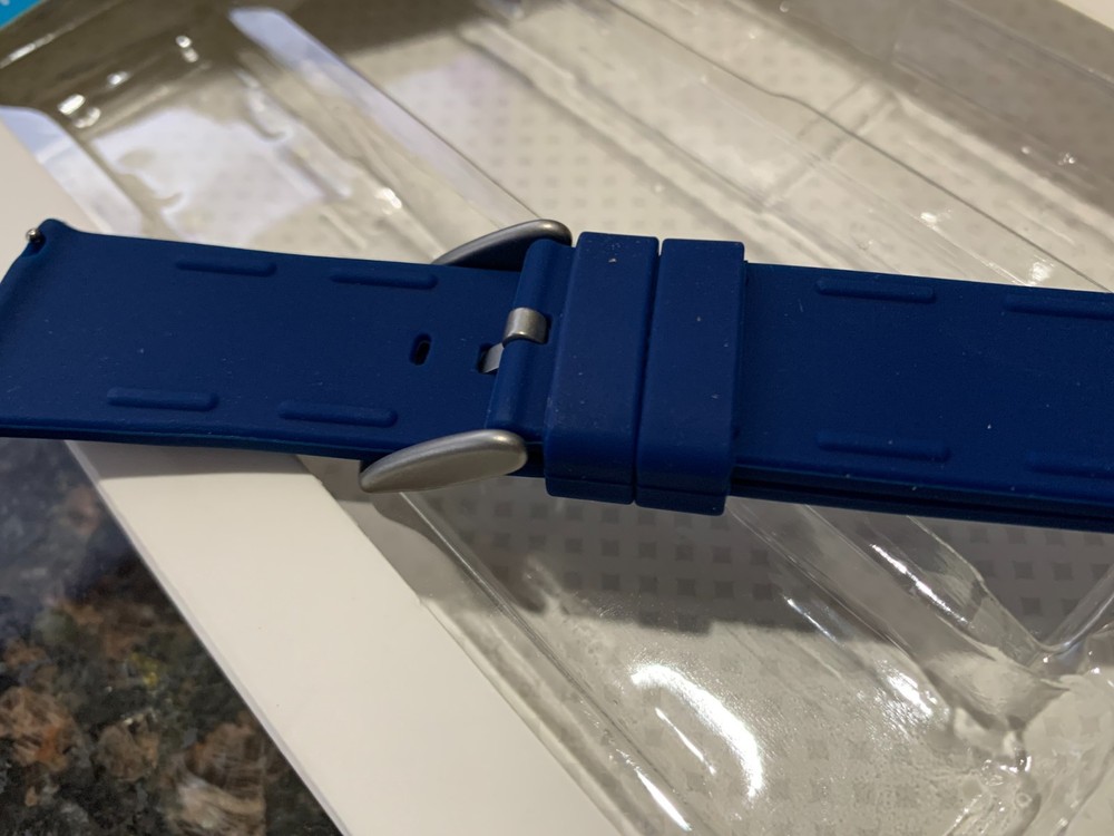 New Silicone Replacement Band for Fitbit Versa / Versa 2 – Navy Blue - Withit
