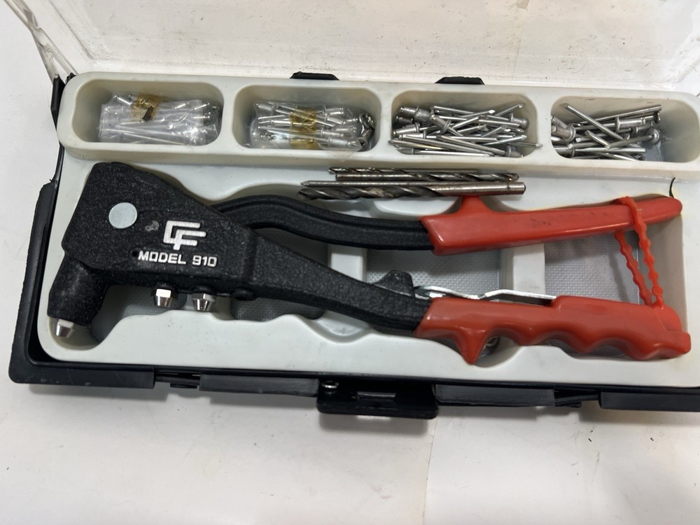 Central Forge Model No. 910 Hand Riveter Kit