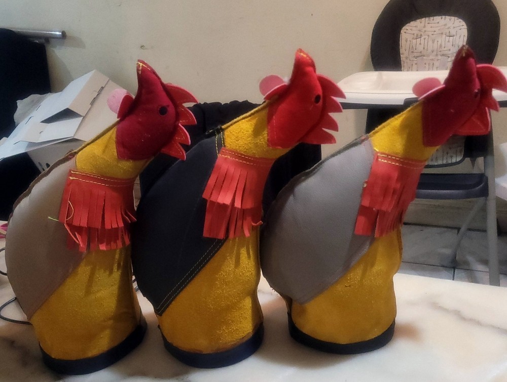Rooster Dummy / Mona Para Gallos