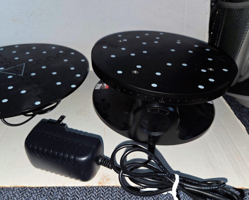 RevoPoint Mini 3D Scanner, Dual Axis Turn table, Barely used
