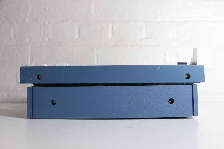 Mark 1 Series Typewriter ~ Blue ~ Case ~ Great Condition!