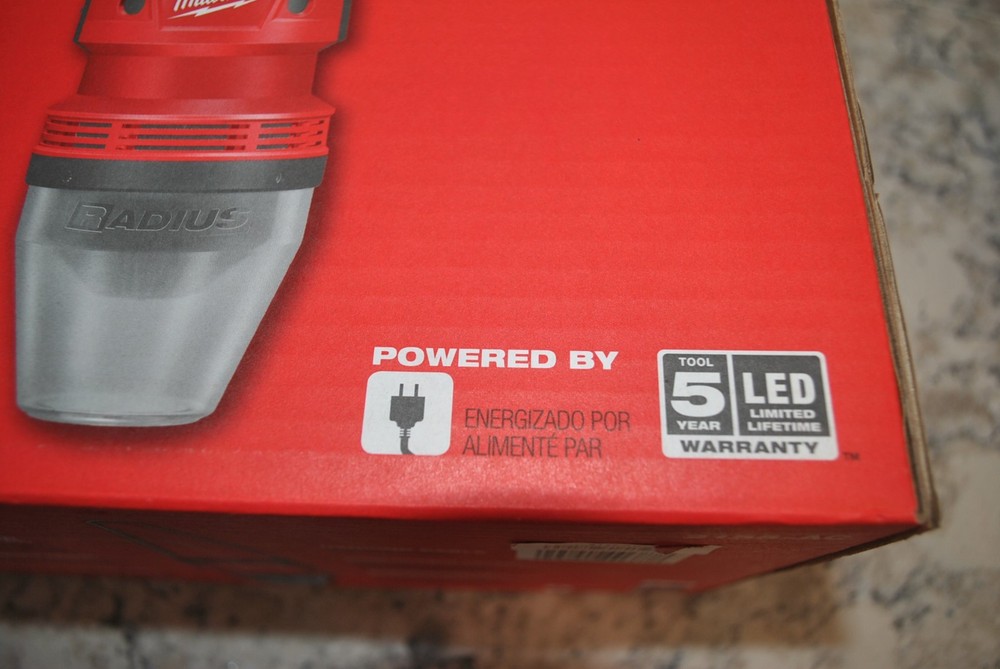 New in box Milwaukee 2155-AC Radius led 70w temporary site light
