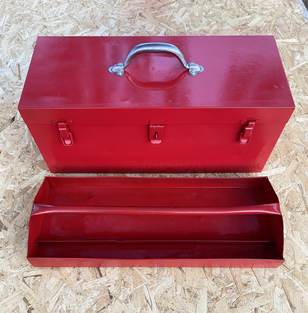 SNAP-ON TOOLS VINTAGE RED METAL CARRY TOOLBOX. Read description.