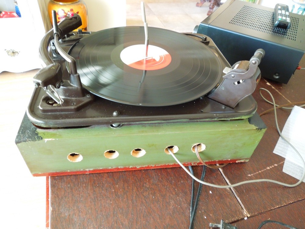 Garrard Model RC 88/4 Phonograph Record Player Turntable