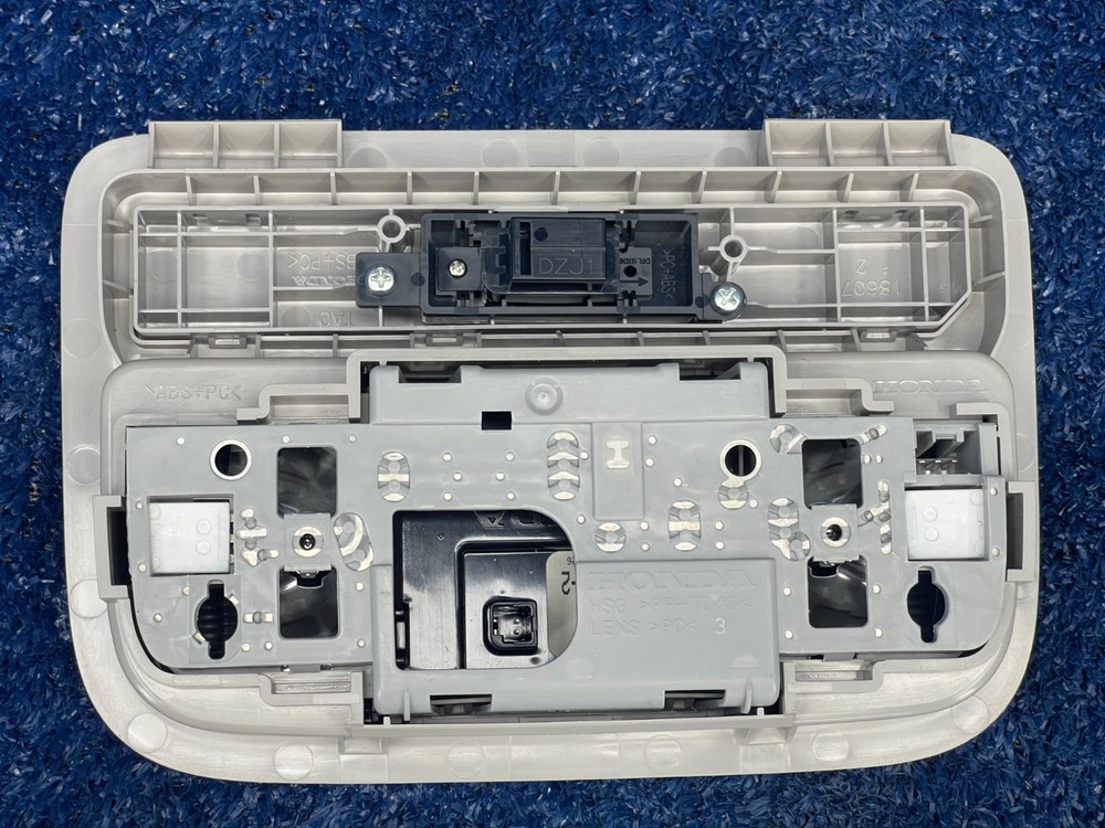 2016-2021 Honda Civic Front Interior Map Reading Light Console OEM