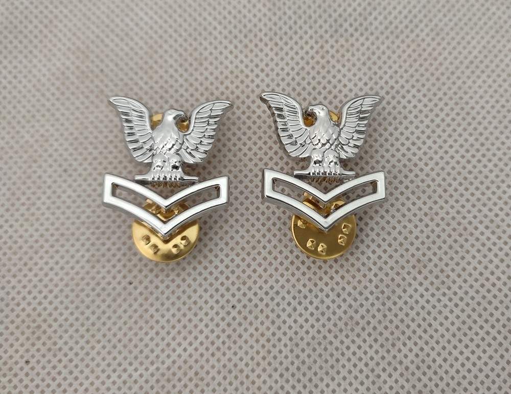 PAIR US NAVY SILVER BADGE PIN : E5 SECOND CLASS PETTY OFFICER SEABEE