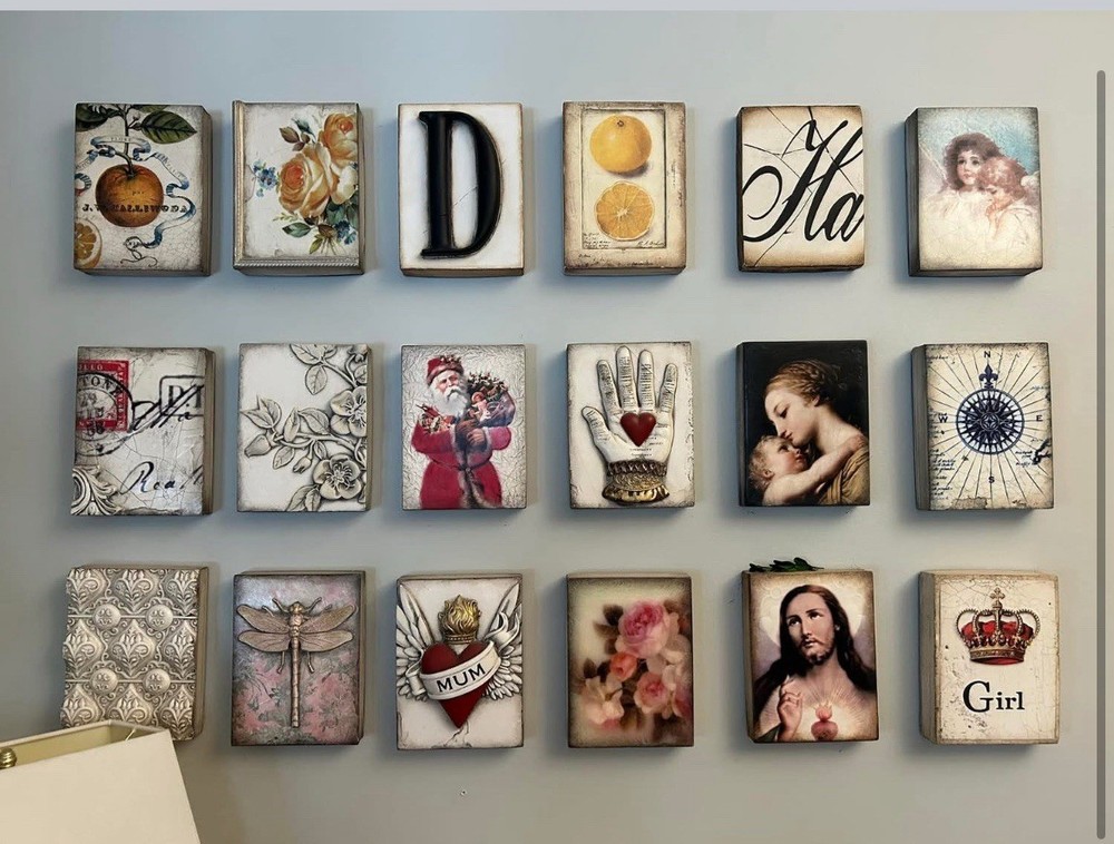 SID DICKENS Memory Block Tile Hangers & Nails Set Of 5