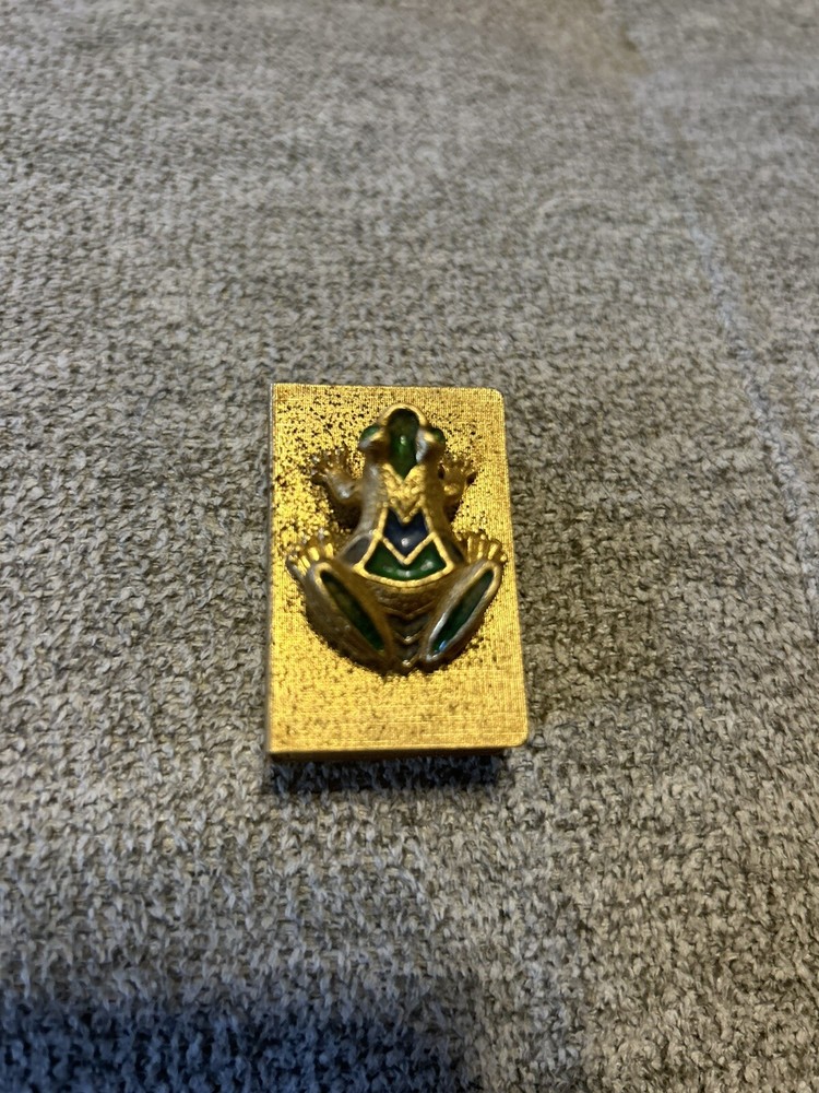 Antique Vintage Frog Enamel Three-dimensional  Matchbox