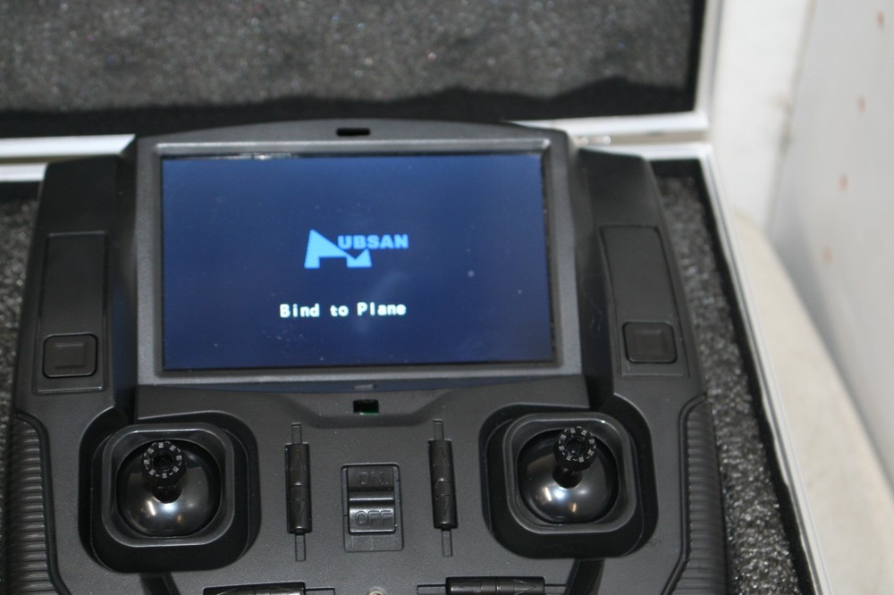 Hubsan H107D FPV X4 Mini RTF Quadcopter Drone with Extra Powers on -Untested