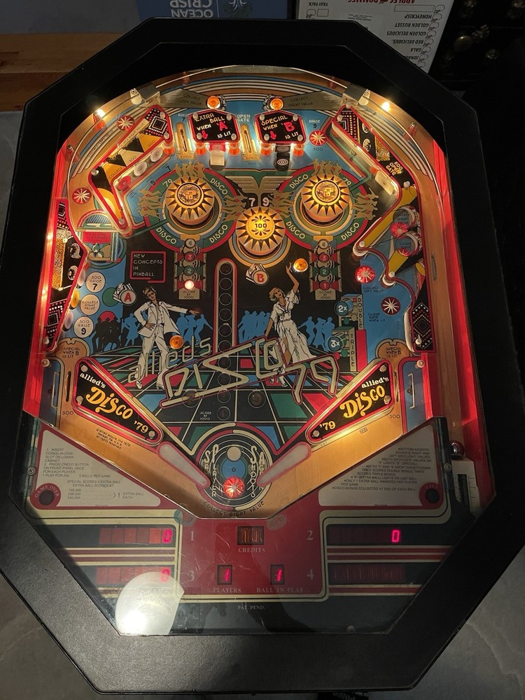 Rare 1979 Disco Coffee Table Pinball Machine