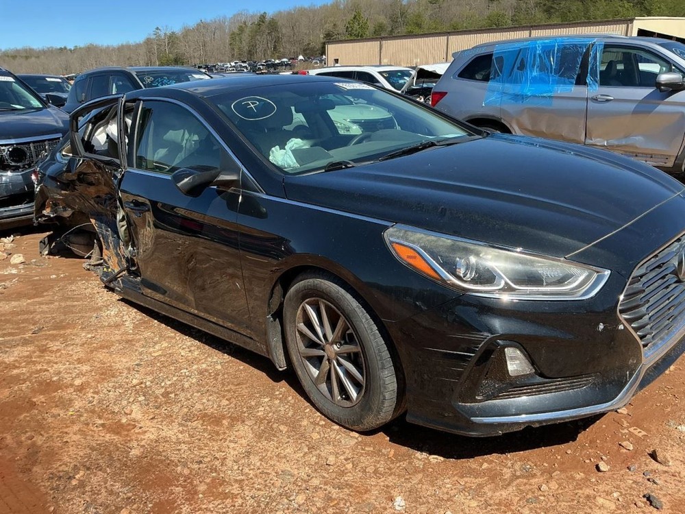 SONATA 2018 Glove Box 4995957