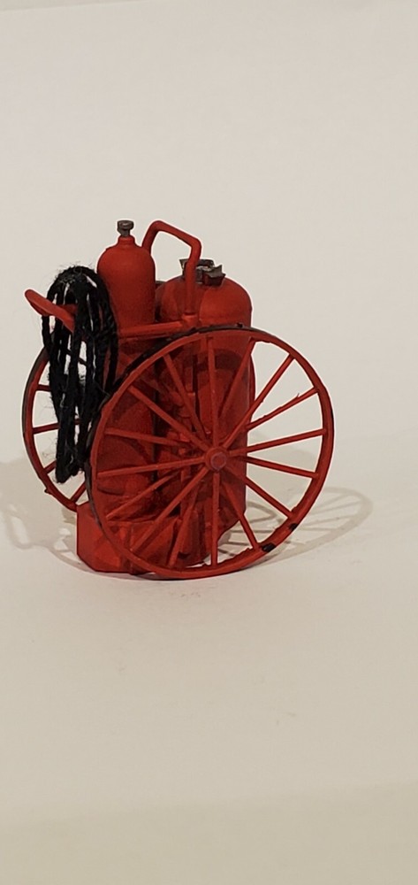 O Scale Fire Extinguisher - 1:48 Scale Dolley Fire Extinguisher