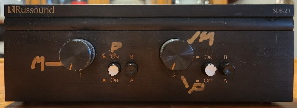 Russound SDB-2.1 Input Output Selector Splitter
