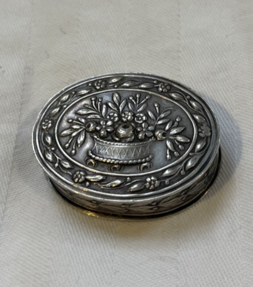 Antique Elaborate 800 Silver Small Flowers Box - Beautiful
