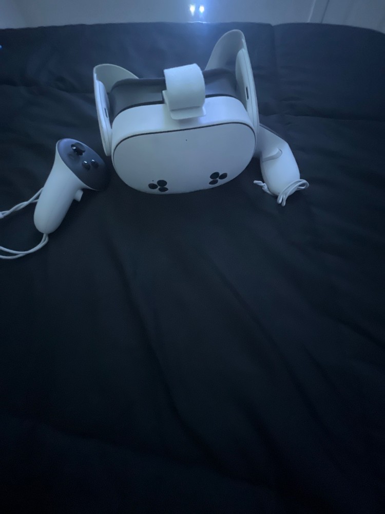 Meta Quest 3 128GB VR Headset - White