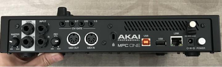 Akai Professional MPC One STANDALONE MUSIC PRODUCTION Beat Pad Synth Engine