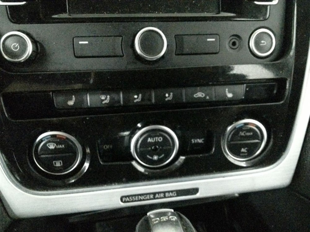 PASSAT 2012 High Mounted Stop Light 104748451