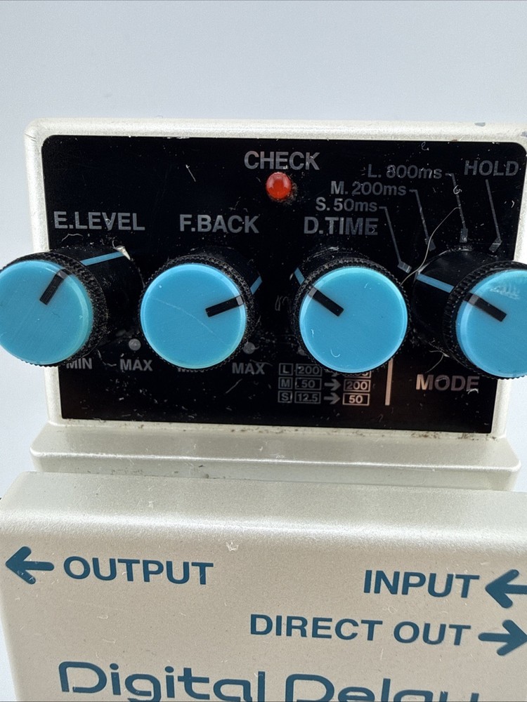 BOSS DD-3 DIGITAL DELAY PEDAL