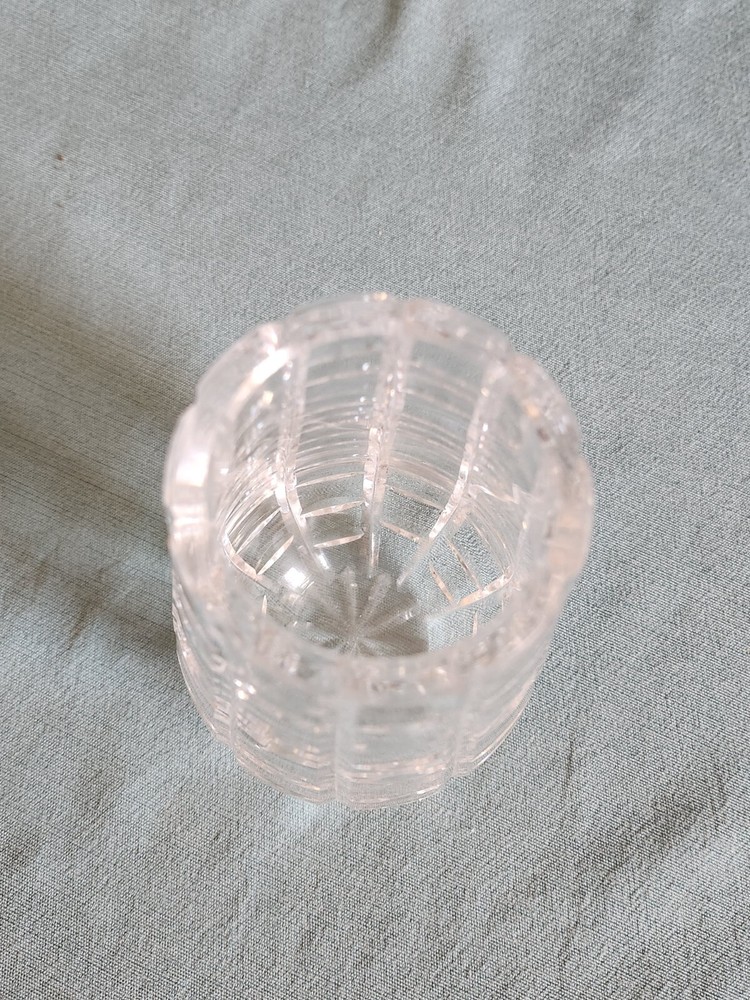 CLEAR CRYSTAL VASE 7" HIGH