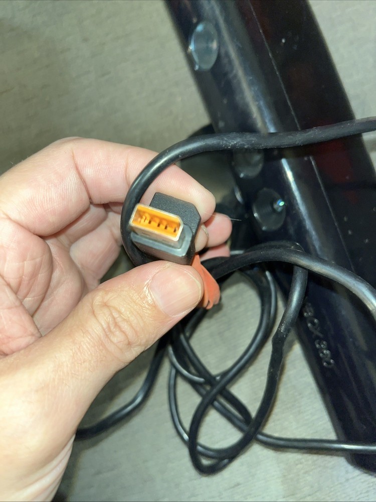 Official Microsoft Xbox 360 Kinect Motion Sensor Bar! ~ Works Great! Fast Ship!