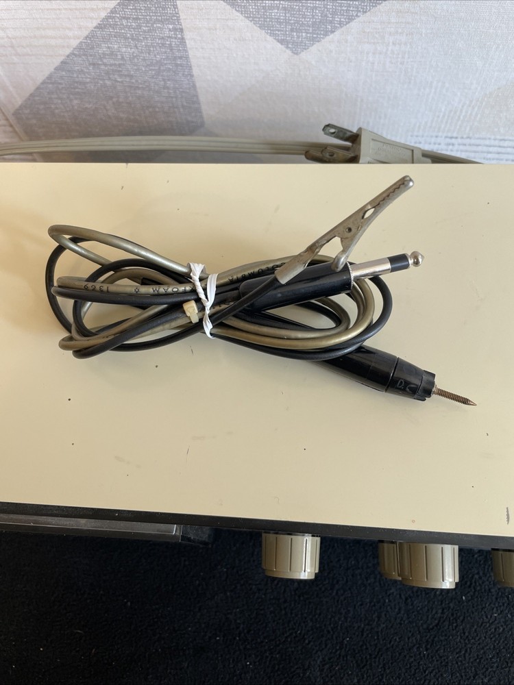 Heathkit Utility Solid State Voltmeter Model IM-16 with Probes Vintage