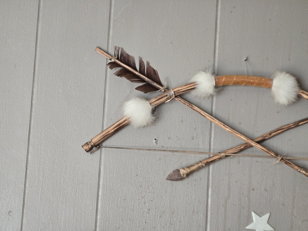 Vtg authentic Native Peace Bow & Crossed Arrows