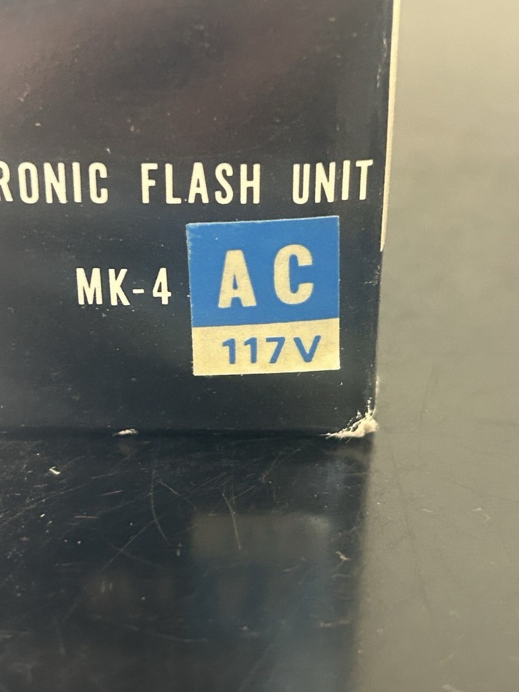 SOLIGOR Electronic Flash Unit MK-4 AC Terminal/Cable Reflector Open Flash Button