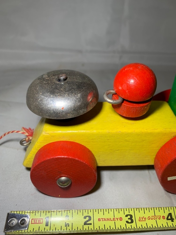 Vintage 1970’s SIO Holland Pull Toy Train 7” long Nice