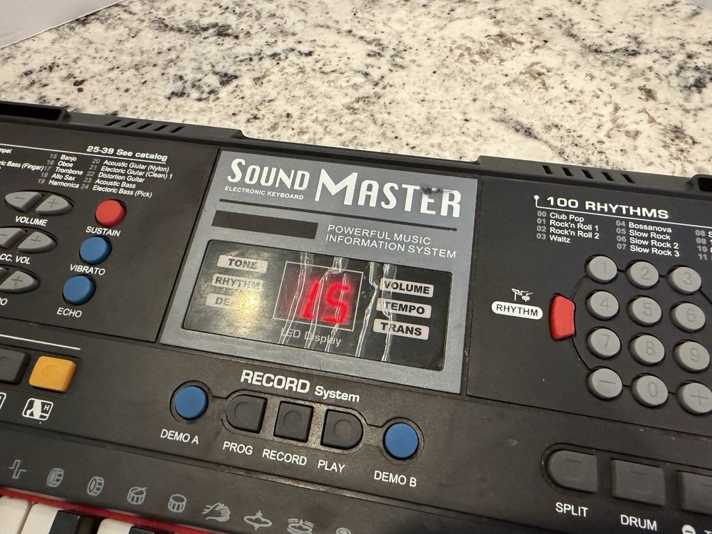 Plixio Sound Master 61-Key Electronic Keyboard LED Display Speaker Mic Input