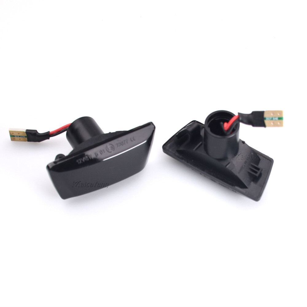 1Pair For Saturn Aura 2007 2008 2009 2010 Dynamic LED Side Marker Light