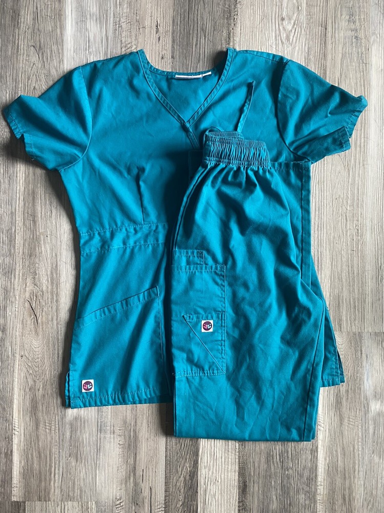 scrub sets women