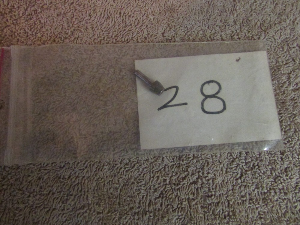 Universal Trimmer Pilot - 28 - New!!!!   (B 25)