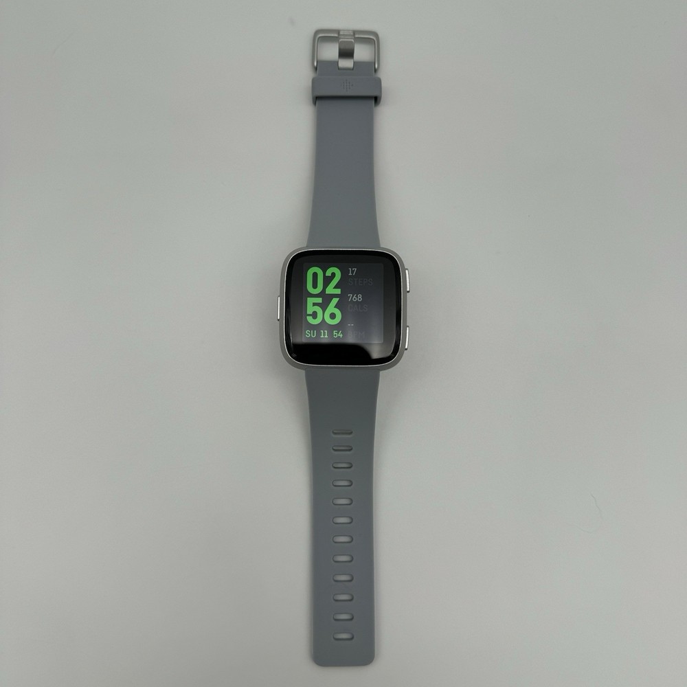 Fitbit Versa Smart Watch Bluetooth Fitness Tracker Silver Case (FB504) Large