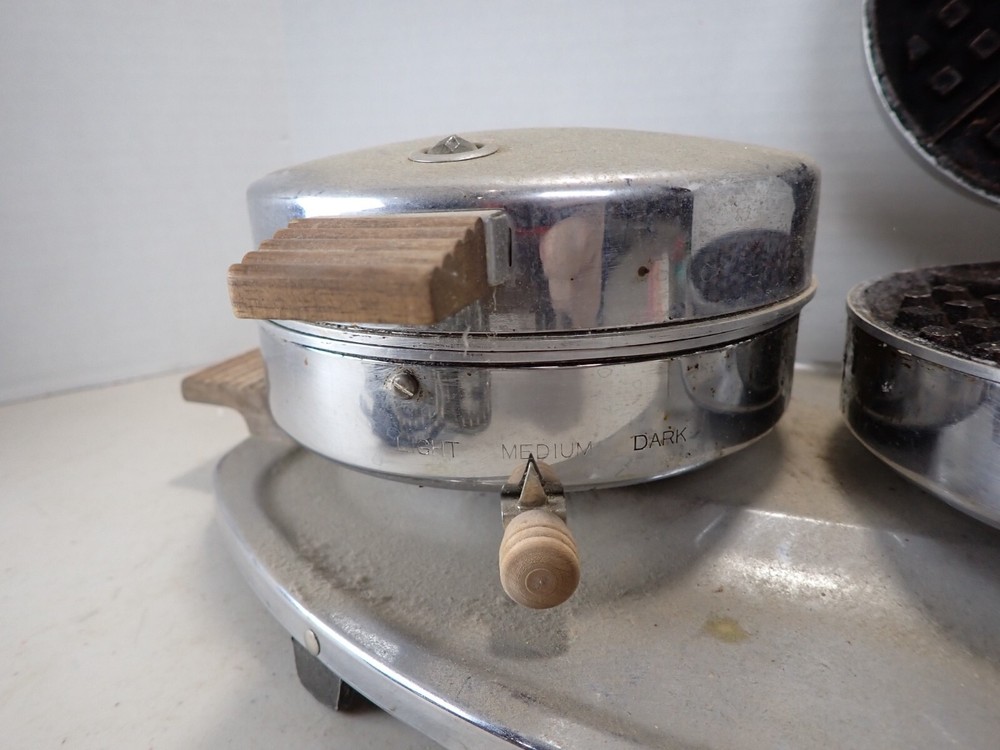 TESTED Mid Century Modern Chrome Heatmaster Double Waffle Maker Iron Griddle