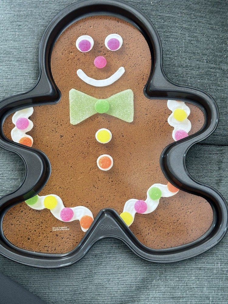Wilton Gingerbread Boy Cookie Decorating Pan NEW!!!