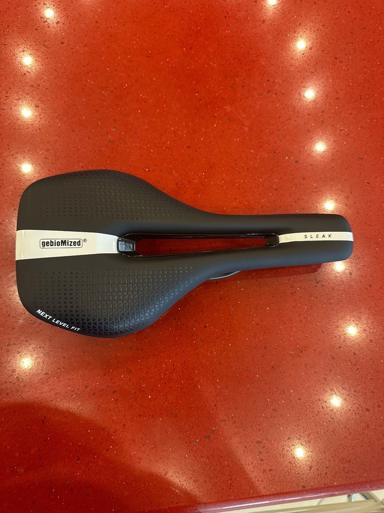 gebiomized Sleak 135mm Channel Black/White