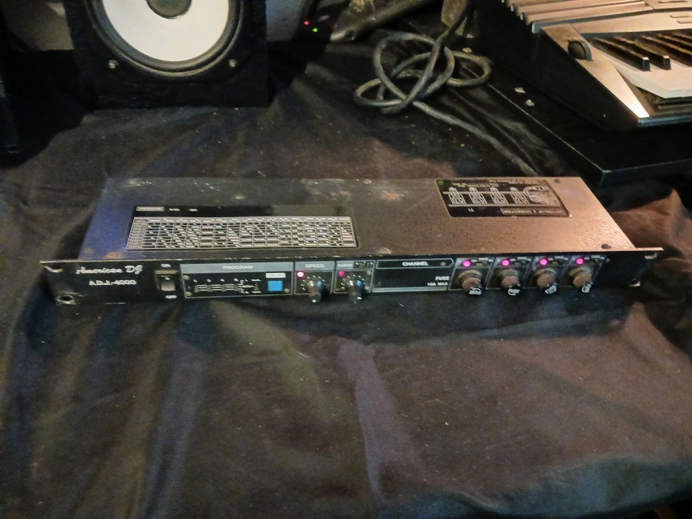 American DJ ADJ-4000 Light Control Module Rack FOR DJ LIGHT SYSTEMS