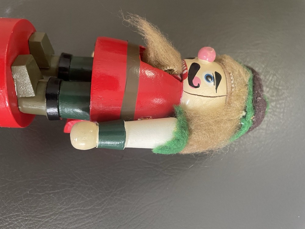 Hirschmann Robinhood Woodsman Nutcracker from West Germany