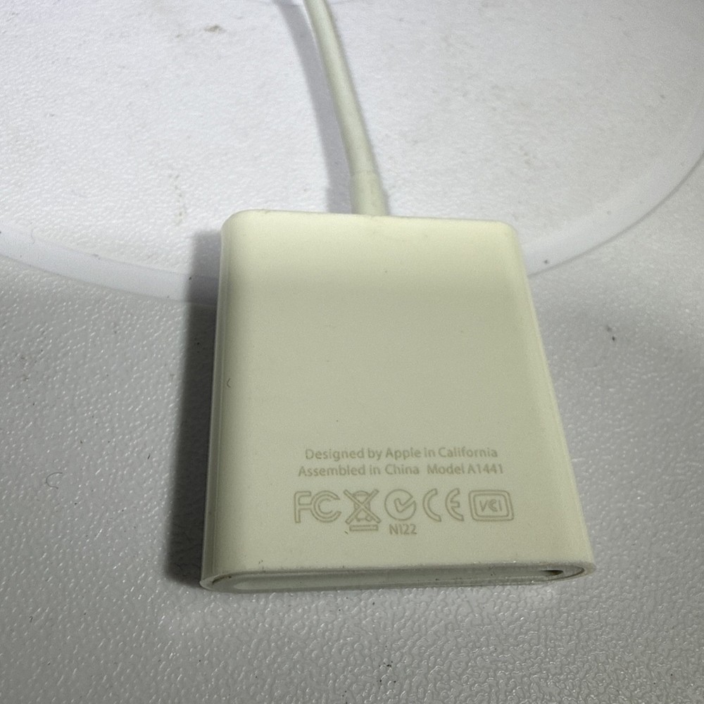 Apple A1441 Lightning to SD Card Camera Reader – OEM Genuine