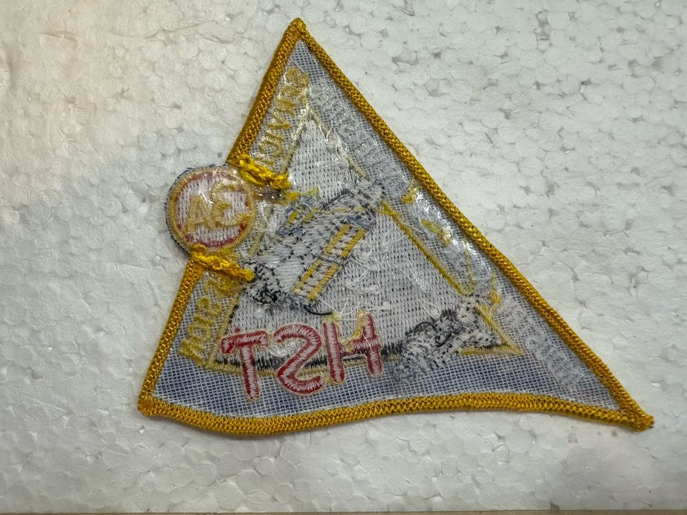 Vintage NASA Space Shuttle Patch - HST Servicing Mission