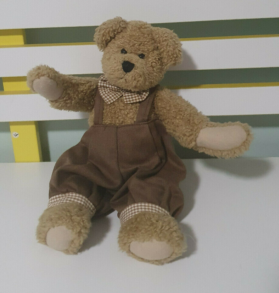 TIMELESS TEDDY BEAR HENRY OVERALLS AND BOWTIE 29CM
