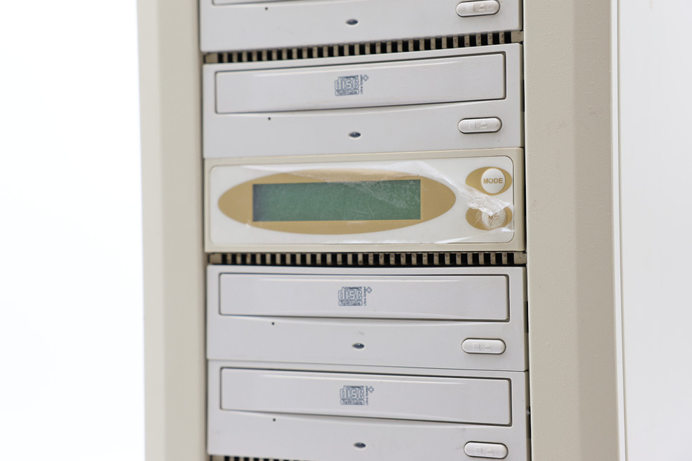 EZ Dupe 10-Bay CD / DVD Duplicator Tower Standalone – Multiple Drives & LCD Cont